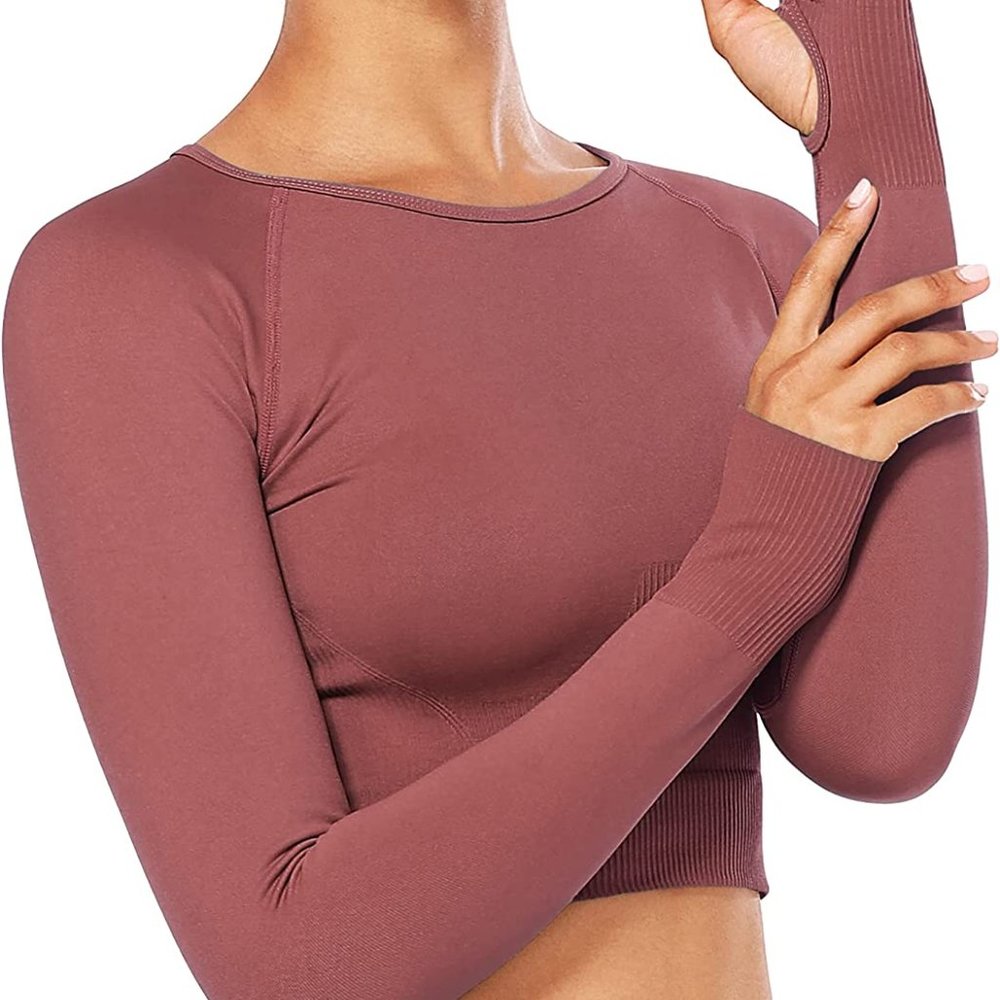 FREEYE Women's Seamless Long Sleeve Workout Crop Tops with Thumb Holes